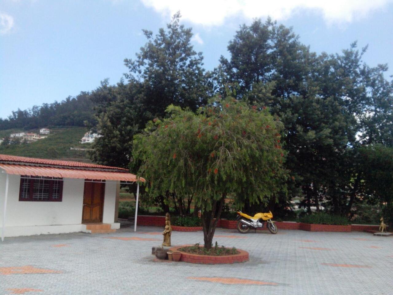 Magic Mist Resort Ooty Exteriör bild